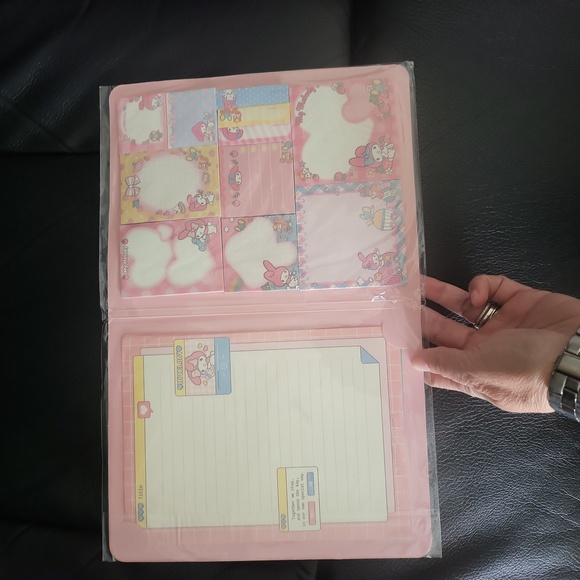 Sanrio Sticky Note Set-330 Sheets NIP BUYERS CHOICE - Picture 9 of 11